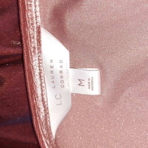 Lauren Conrad, size M surplice rose top - Picture 4 of 5